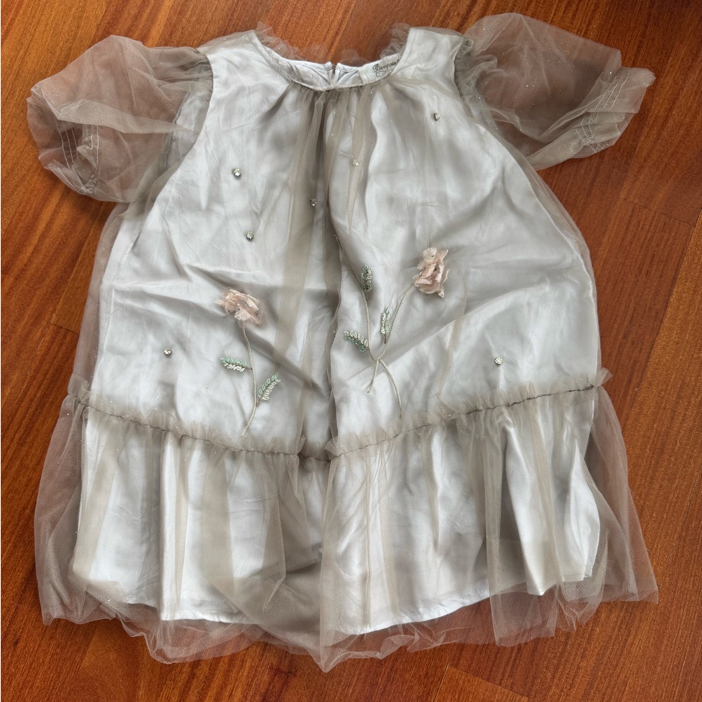 Bonpoint Mesh Brodé Main collection Dress with Tulle Flower Accents, size 4 year